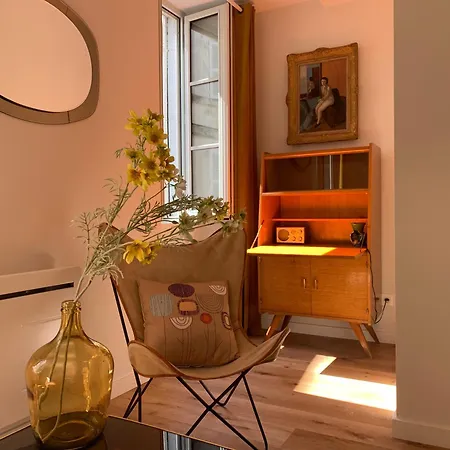 Apartment Escapade Vintage Avec Terrasse En Centre Historique La Rochelle (Charente-Maritime)