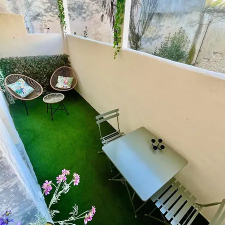 Escapade Vintage Avec Terrasse En Centre Historique La Rochelle (Charente-Maritime)