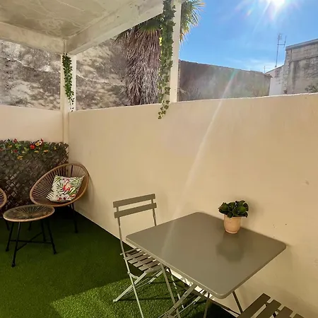 Escapade Vintage Avec Terrasse En Centre Historique La Rochelle (Charente-Maritime)