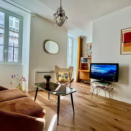 Escapade Vintage Avec Terrasse En Centre Historique Appartamento