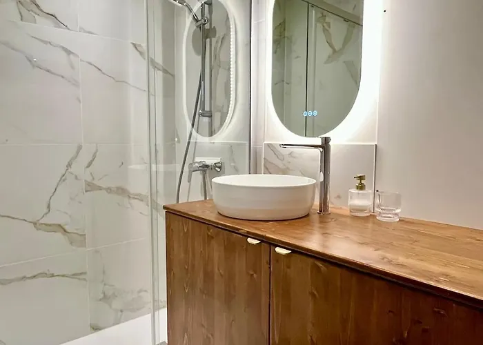 Escapade Vintage Avec Terrasse En Centre Historique * La Rochelle (Charente-Maritime)